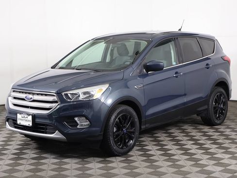 Used 2019 Ford Escape SE FWD image 5