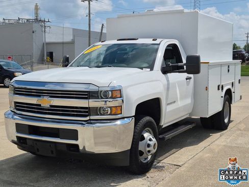 Used 2016 Chevrolet Silverado 3500 W/T RWD image 3