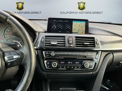 Used 2016 BMW M4 Convertible image 11