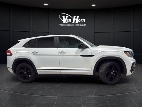 Used 2023 Volkswagen Atlas Cross Sport SEL R-Line AWD/4WD image 8