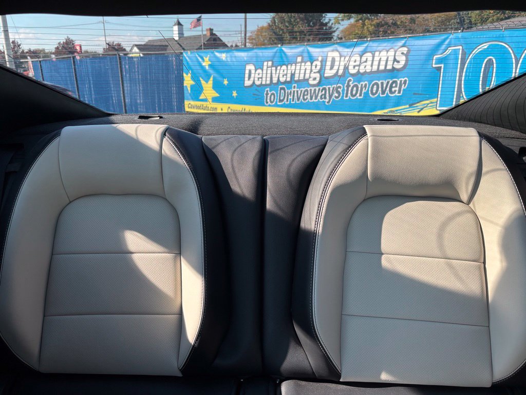 Used 2015 Ford Mustang Premium RWD image 24