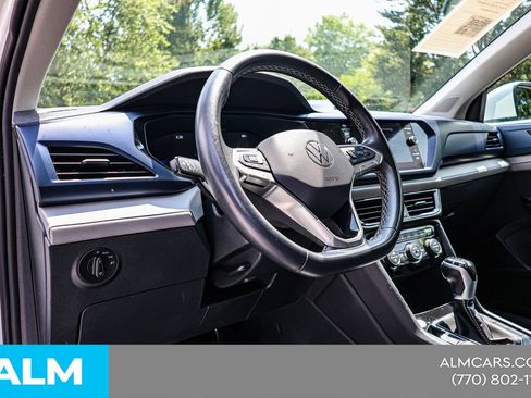 Used 2024 Volkswagen Taos SE FWD image 22