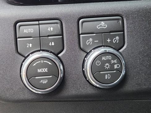 New 2026 GMC Sierra 1500 Elevation AWD/4WD image 14
