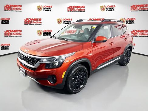 Used 2022 Kia Seltos Nightfall Edition image 13