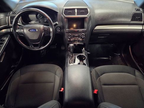 Used 2018 Ford Explorer XLT w/ Equipment Group 201A image 47