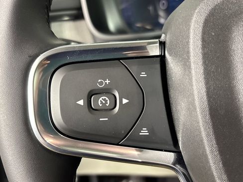 Used 2026 Volvo XC40 B5 Ultra image 14