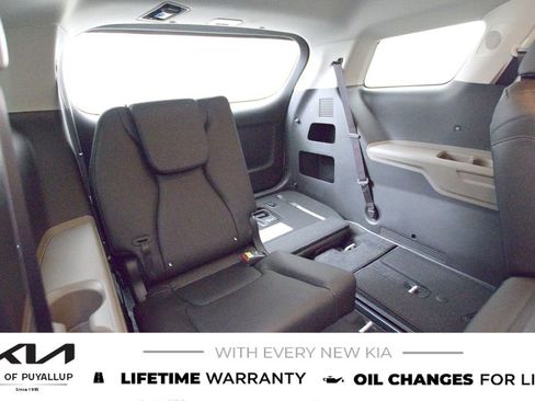 New 2026 Kia Carnival LXS image 14