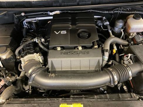 Certified 2023 Nissan Frontier SV w/ Midnight Edition Package image 25