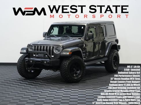 Used 2018 Jeep Wrangler Unlimited Sahara w/ Safety Group AWD/4WD image 1