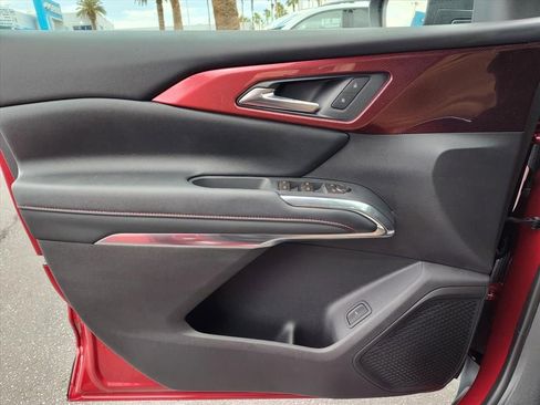 New 2026 Chevrolet Traverse Z71 w/ Driver Confidence Package AWD/4WD image 9