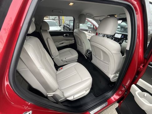 Used 2023 Kia Sorento SX Prestige image 27