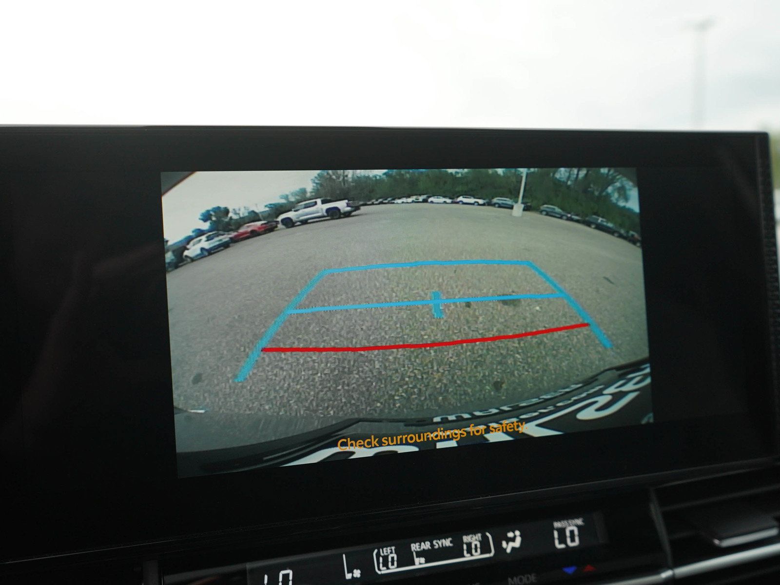 Used 2025 Toyota Sienna XLE w/ XLE Plus Package AWD/4WD image 30