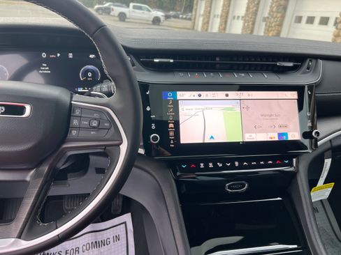 New 2026 Jeep Grand Cherokee Altitude image 15