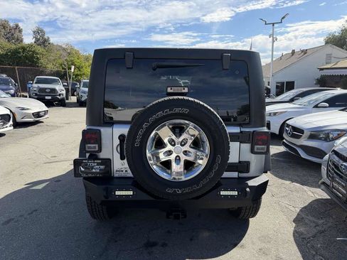Used 2015 Jeep Wrangler Unlimited Sport w/ Quick Order Package 24S AWD/4WD image 5