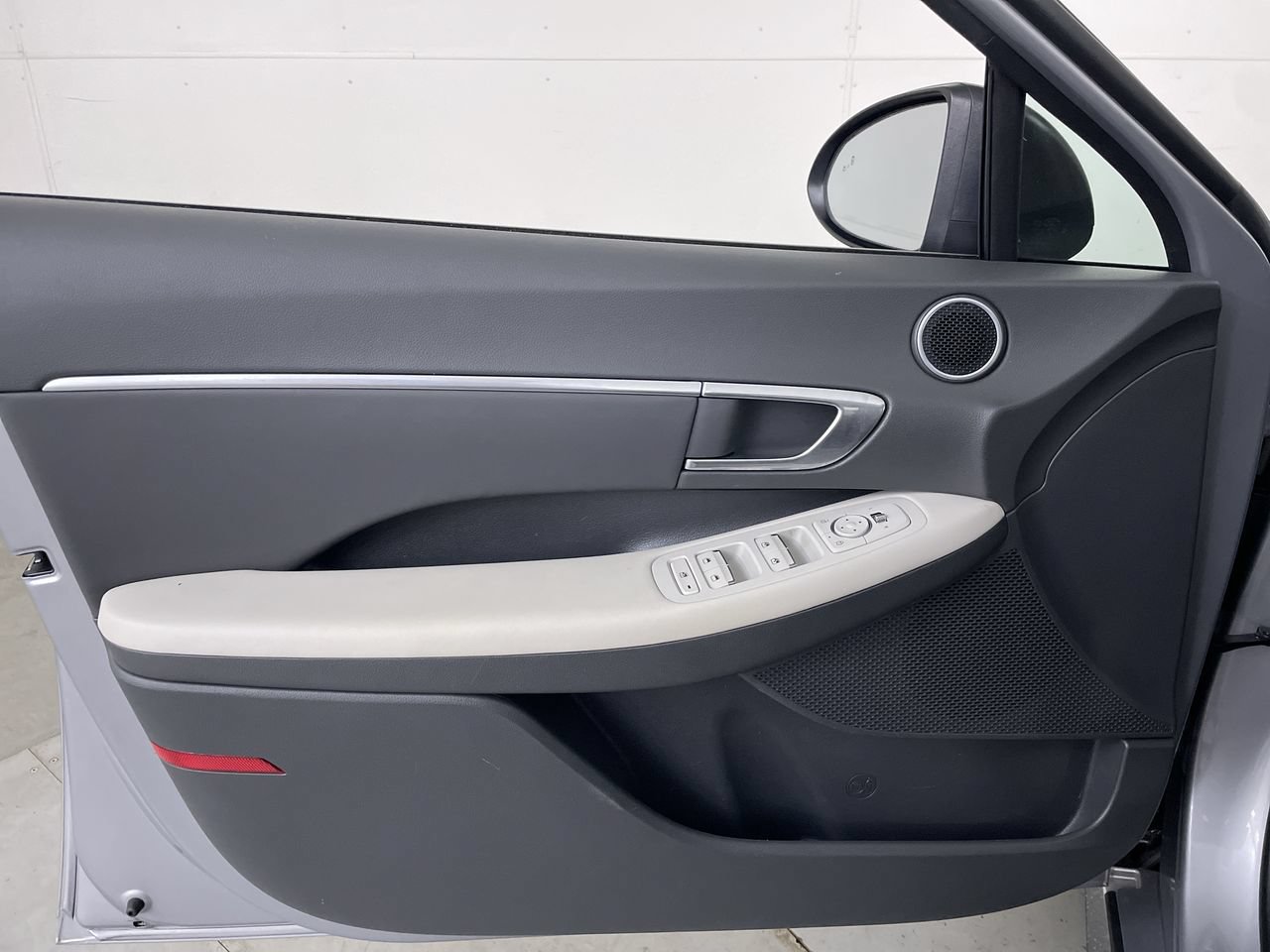 Used 2023 Hyundai Sonata SEL FWD image 11