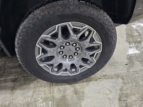 Used 2024 GMC Hummer EV 3X w/ LPO, Cargo Utility Package image 10