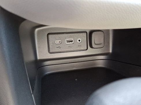 Used 2023 Chevrolet Equinox LS w/ Midnight Edition AWD/4WD image 34