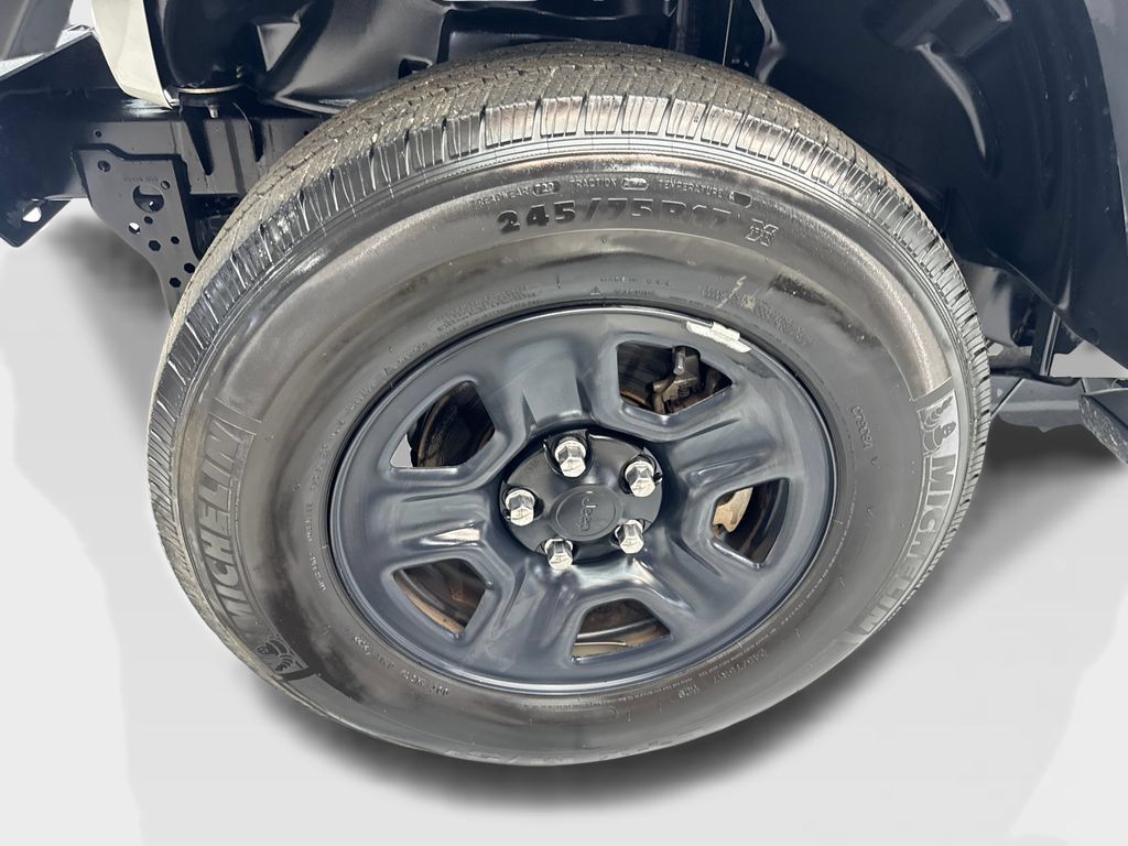 Used 2022 Jeep Wrangler Sport AWD/4WD image 80