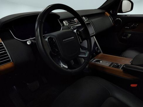 Used 2019 Land Rover Range Rover HSE image 4