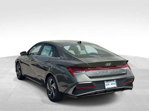 New 2026 Hyundai Elantra Limited w/ Cargo Package FWD image 3