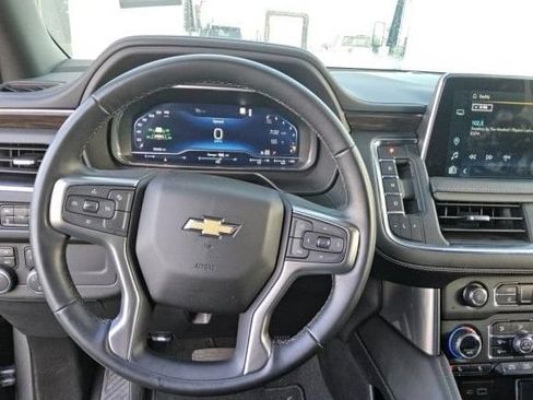 Used 2023 Chevrolet Suburban LT AWD/4WD image 6