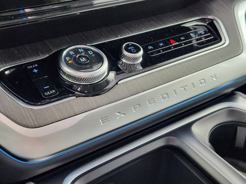 New 2026 Ford Expedition Max Platinum w/ Platinum Ultimate Package image 24