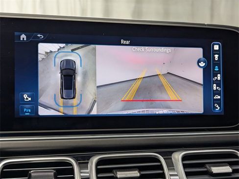 Used 2024 Mercedes-Benz Maybach GLS 600 4MATIC image 16