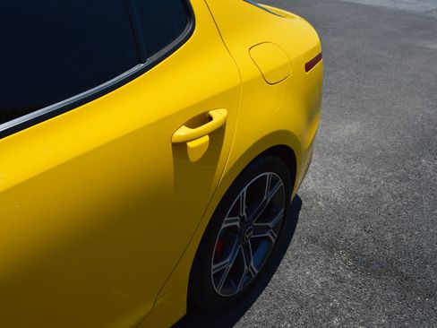 Used 2018 Kia Stinger GT AWD/4WD image 4
