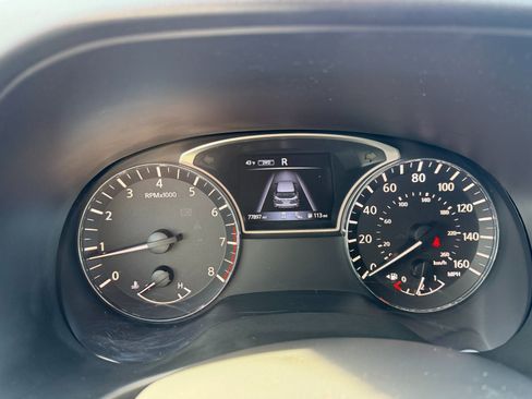 Used 2019 Nissan Pathfinder Platinum image 17