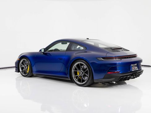Used 2022 Porsche 911 GT3 image 5