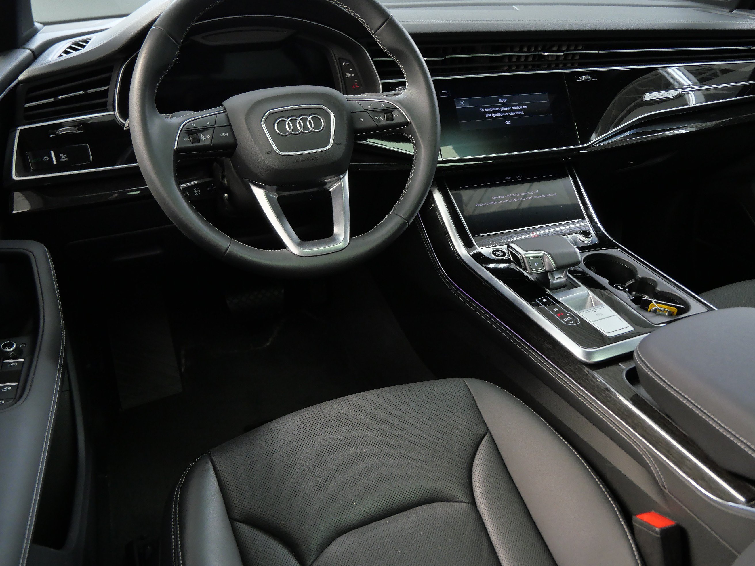 Used 2026 Audi Q7 3.0T Premium Plus w/ Premium Plus Package AWD/4WD image 2