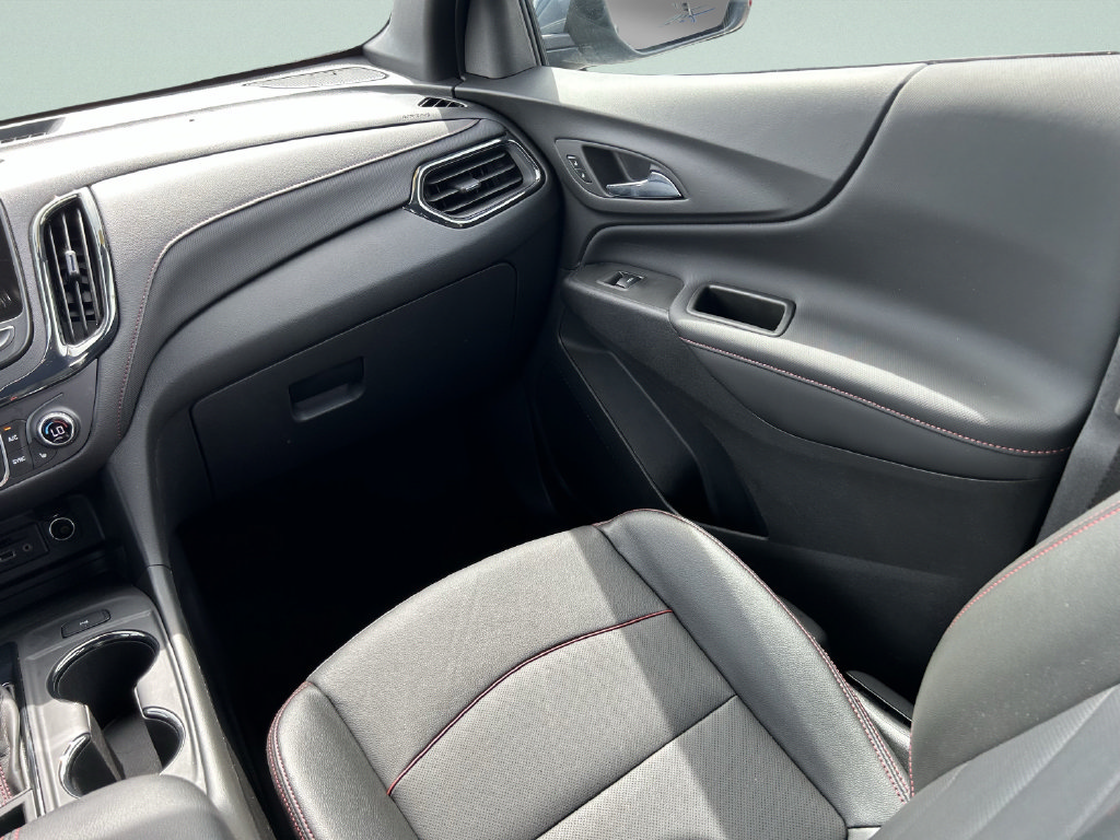 Used 2024 Chevrolet Equinox RS w/ RS Leather Package FWD image 21