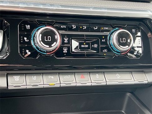 New 2026 GMC Sierra 2500 Denali w/ Denali Reserve Package image 11