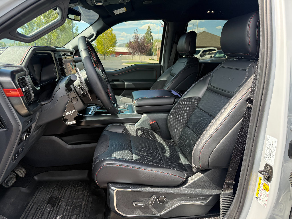 Used 2025 Ford F150 Raptor AWD/4WD image 12