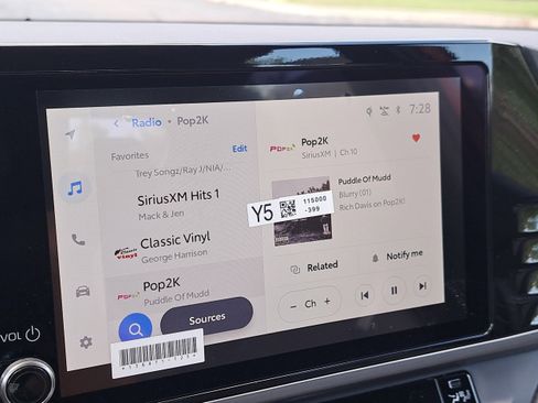 New 2025 Toyota Camry SE image 21