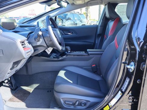 New 2026 Toyota Prius Plug-In Hybrid FWD image 7