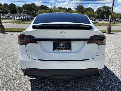 Used 2022 Tesla Model X AWD/4WD image 7