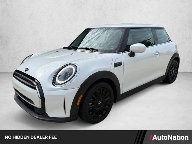 Used 2024 MINI Cooper 2-Door Hardtop FWD image 1