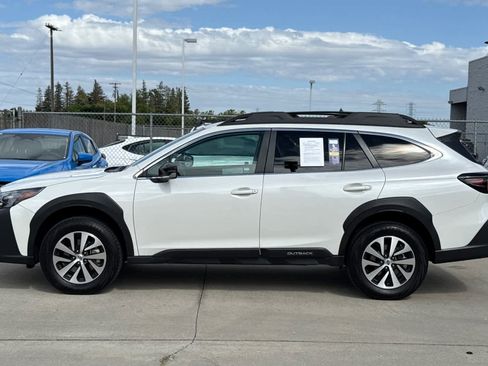 Used 2025 Subaru Outback Premium w/ Popular Package #1 AWD/4WD image 6