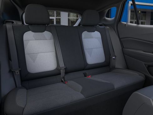 New 2026 Chevrolet Trax RS w/ Sunroof Package FWD image 24