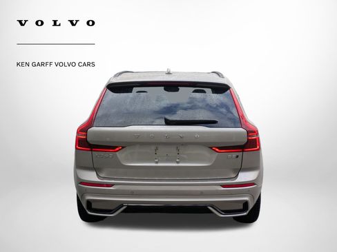 New 2026 Volvo XC60 B5 Ultra w/ Protection Package Premier image 4