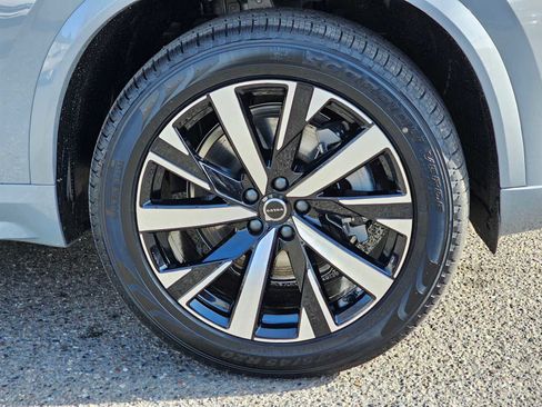 New 2026 Volvo XC90 B5 Core AWD/4WD image 9