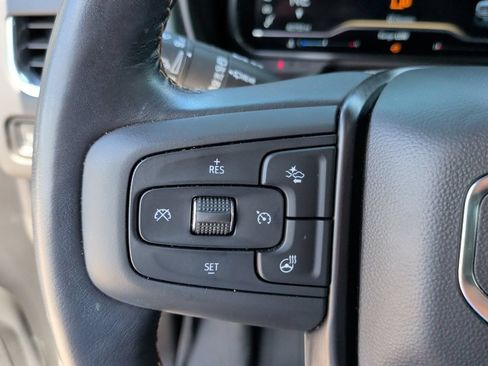 Used 2023 GMC Yukon AT4 w/ Technology Package AWD/4WD image 19