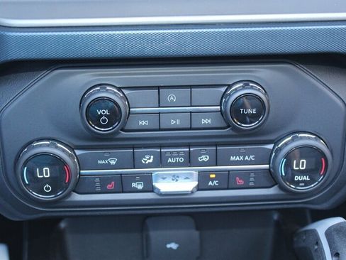 Used 2023 Ford Bronco Outer Banks AWD/4WD image 8
