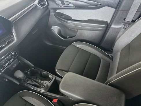 Used 2025 Chevrolet TrailBlazer LT FWD image 26