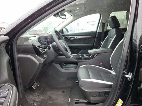 Used 2025 Buick Envision Sport Touring image 13
