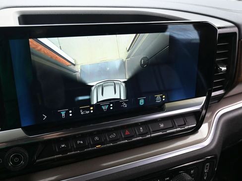 Used 2022 Chevrolet Silverado 1500 High Country image 28