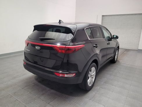 Used 2018 Kia Sportage LX FWD image 9