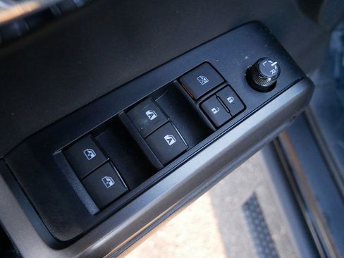 Used 2023 Toyota Tacoma TRD Sport w/ Technology Package image 13