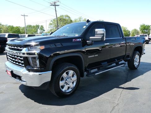 Certified 2020 Chevrolet Silverado 3500 LTZ w/ LTZ Premium Package AWD/4WD image 9